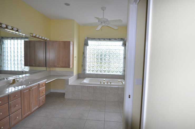 Bathroom Before Remodeling