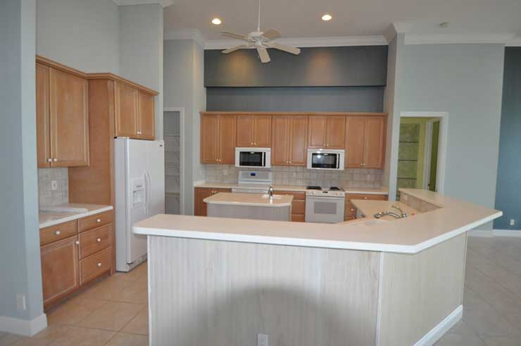 Kitchen Before Remodeling