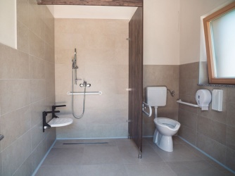 gallery_dreammaker-bath-kitchen-of-southeast-florida2-2_8_1779450338.png